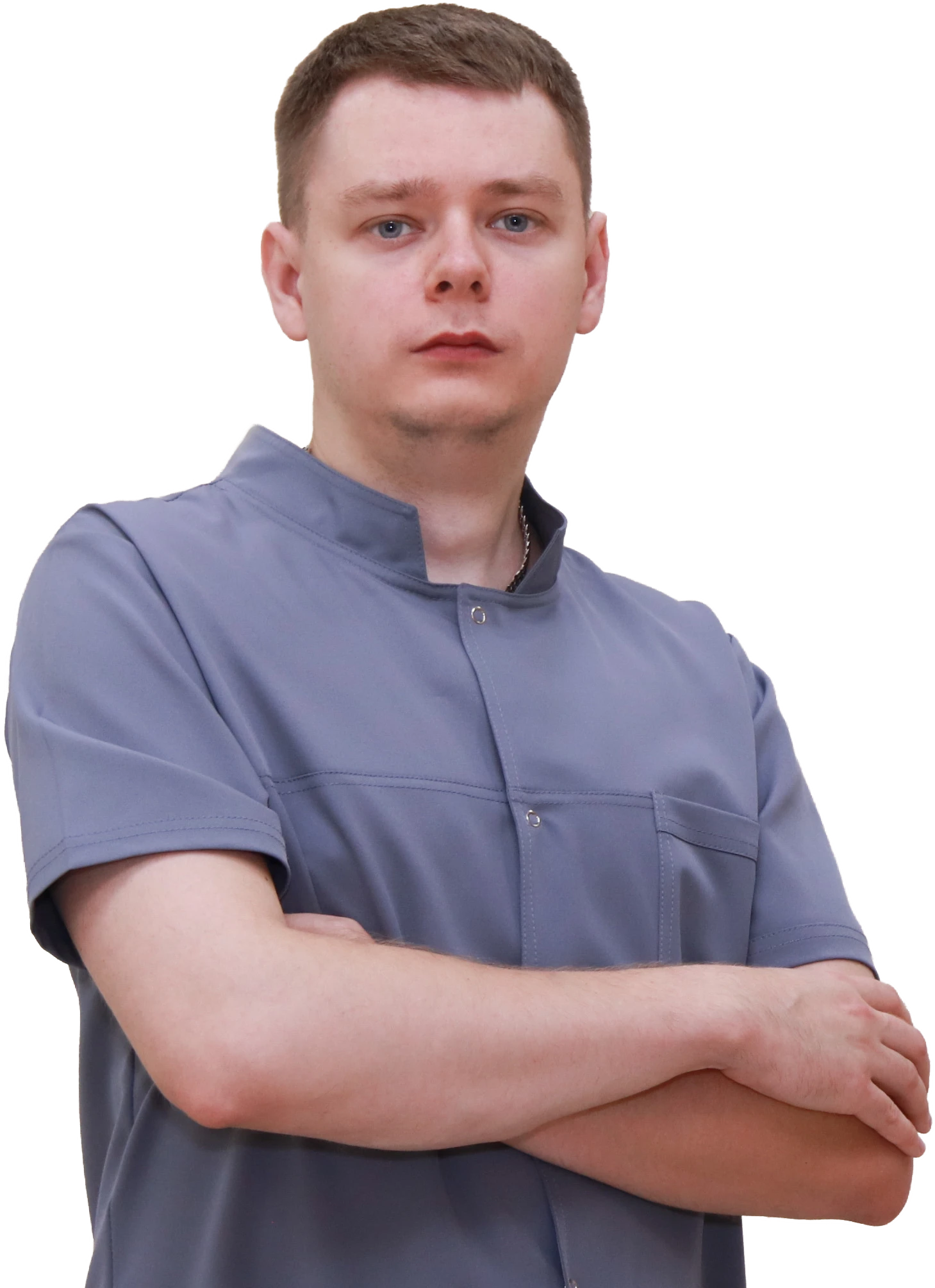 врач-пластический хирург в уверенной позе